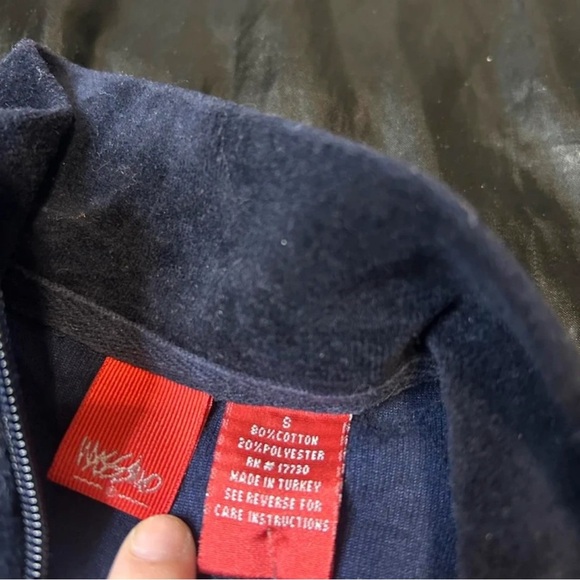 Women's Elegant Black Velvet Utility Jacket - Picture 2 of 5